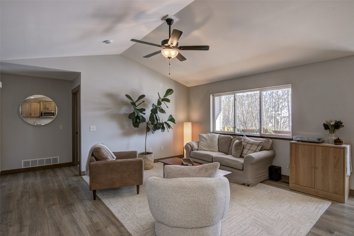 506 Hagman Street 25, Eau Claire, WI