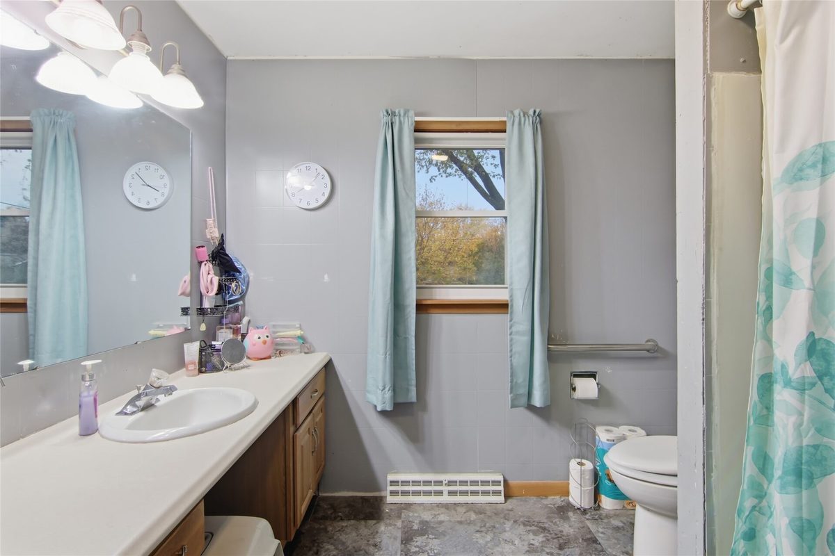 2124 Frank Street, Eau Claire WI 54703 - Residential house for sale - MLS #1606259 - image17