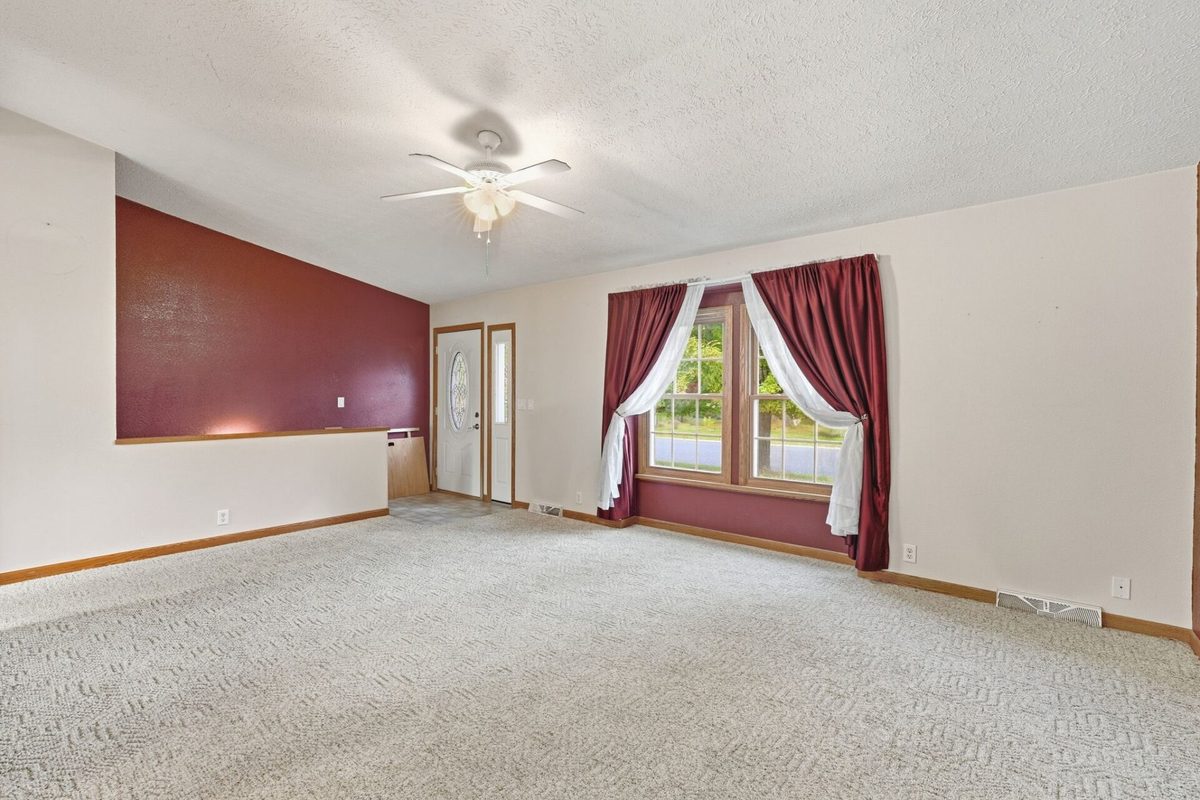1027 Prairie Circle, Menomonie WI 54751 - Residential house for sale - MLS #1605849 - image12