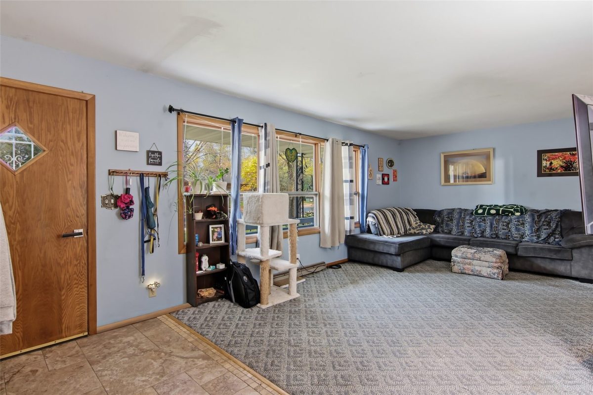 2124 Frank Street, Eau Claire WI 54703 - Residential house for sale - MLS #1606259 - image2