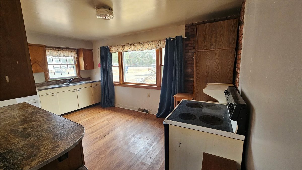 9803 State Hwy 27  Hayward WI 54843 — photo 5