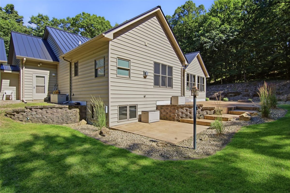 W245 Woodridge Drive, Eau Claire WI 54701 - Residential house for sale - MLS #1602701 - image45