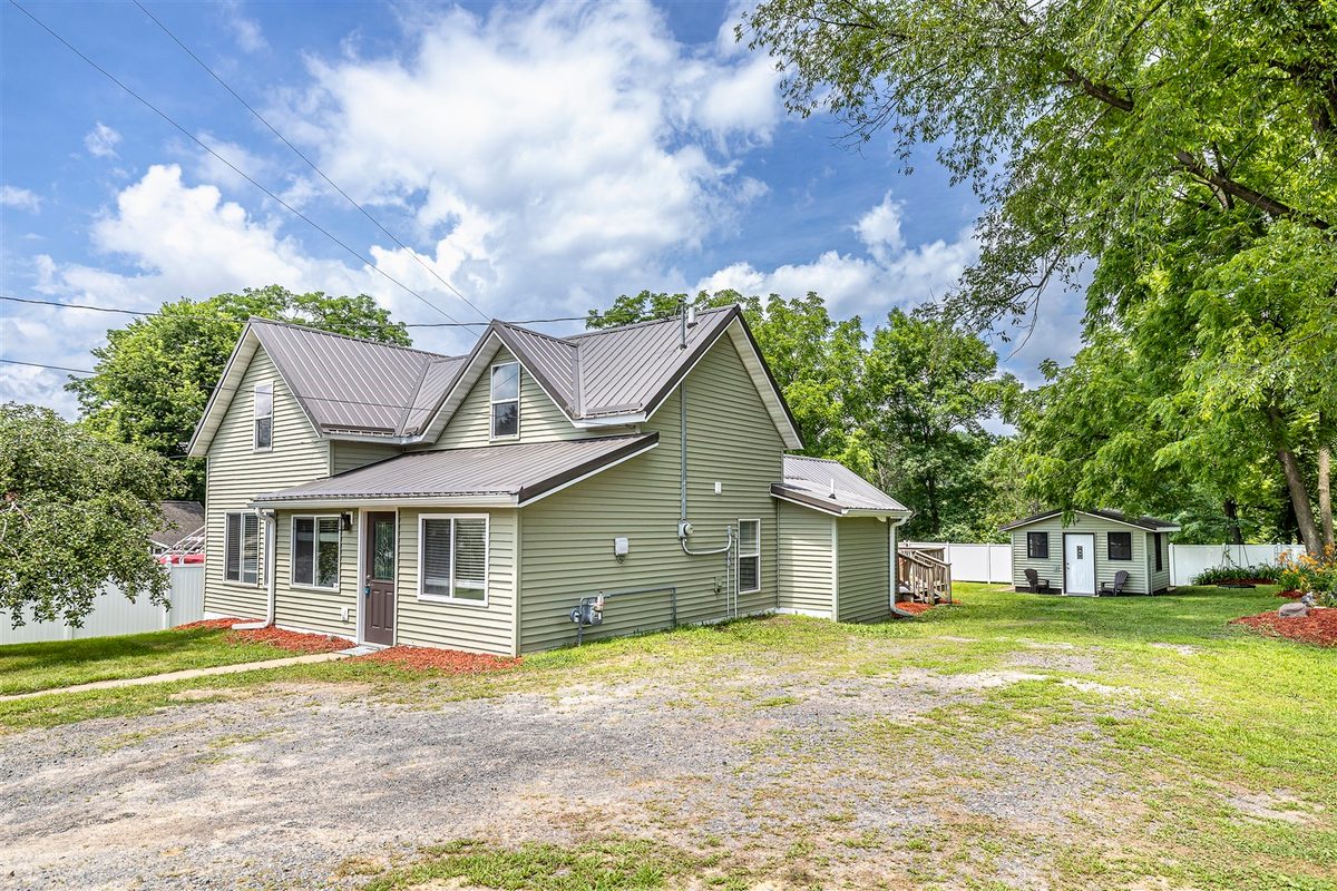 214 Roosevelt Road, Black River Falls WI 54615 - Residential house for sale - MLS #1602875 - image2