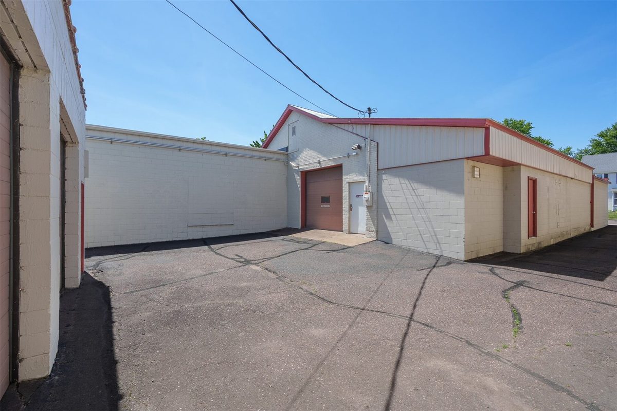 33 Willow Street, Chippewa Falls WI 54729 - CommercialSale house for sale - MLS #1601821 - image7