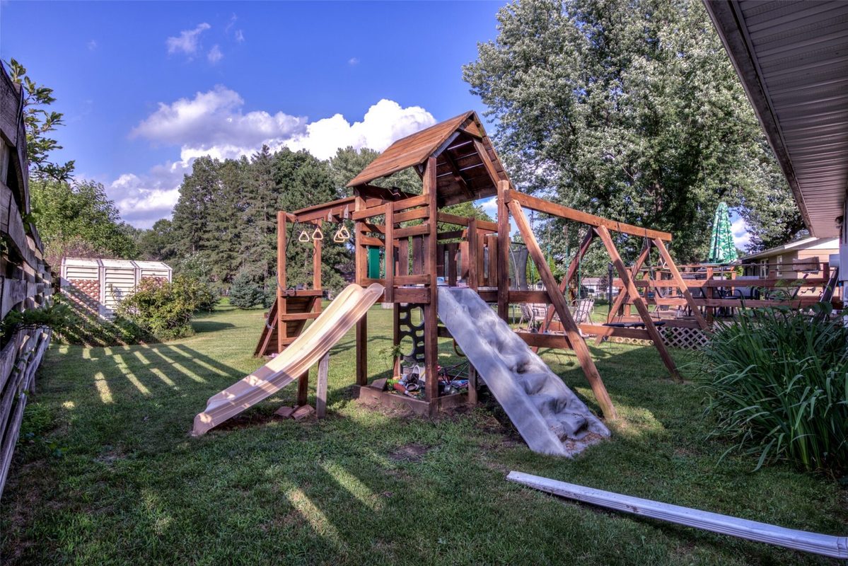 1216 Blueberry Drive, Eau Claire, WI