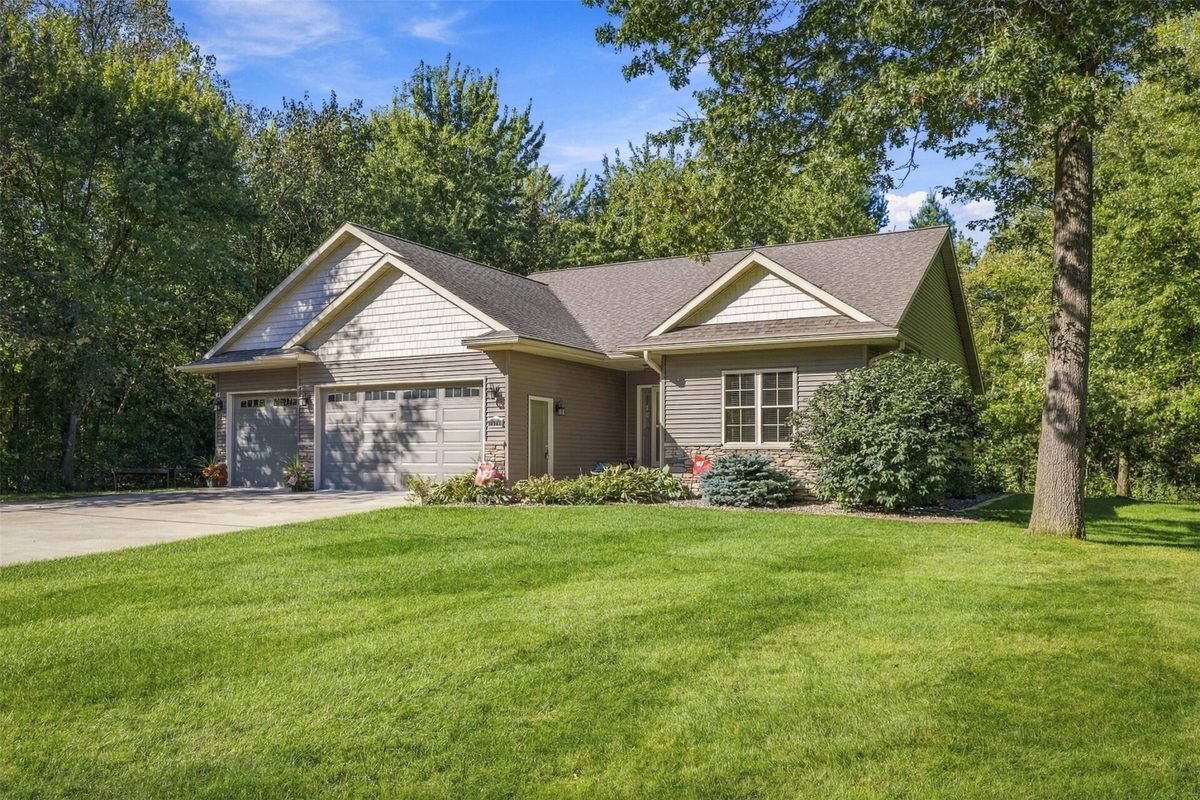 1904 Deblene Lane, Eau Claire WI 54703 - Residential house for sale - MLS #1606176 - image3