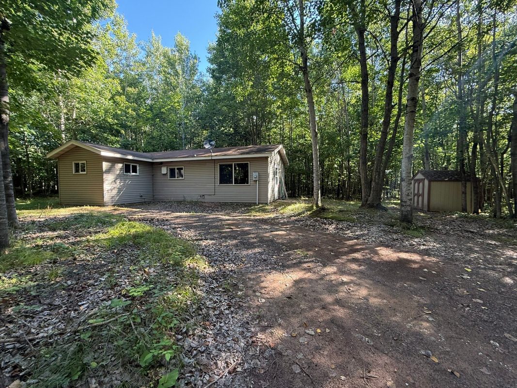 N4678 Greenfield Rd., Spooner WI 54801 - Residential house for sale - MLS #1604827 - image2