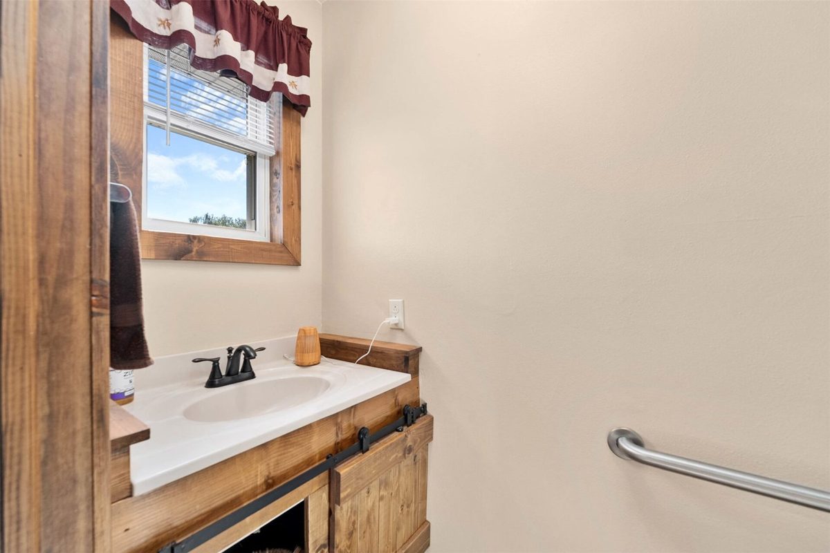 W8680 Perkinstown Avenue, Medford WI 54451 - Residential house for sale - MLS #1605035 - image22