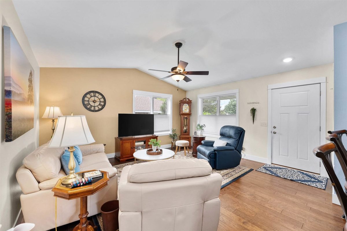 1715 Clairemont Avenue, Eau Claire WI 54701 - Residential house for sale - MLS #1602960 - image5