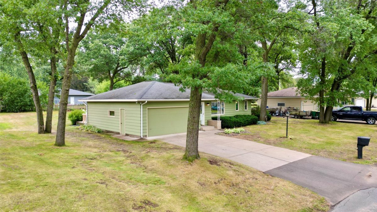 3045 Wedgewood Avenue, Eau Claire WI 54703 - Residential house for sale - MLS #1604462 - image2