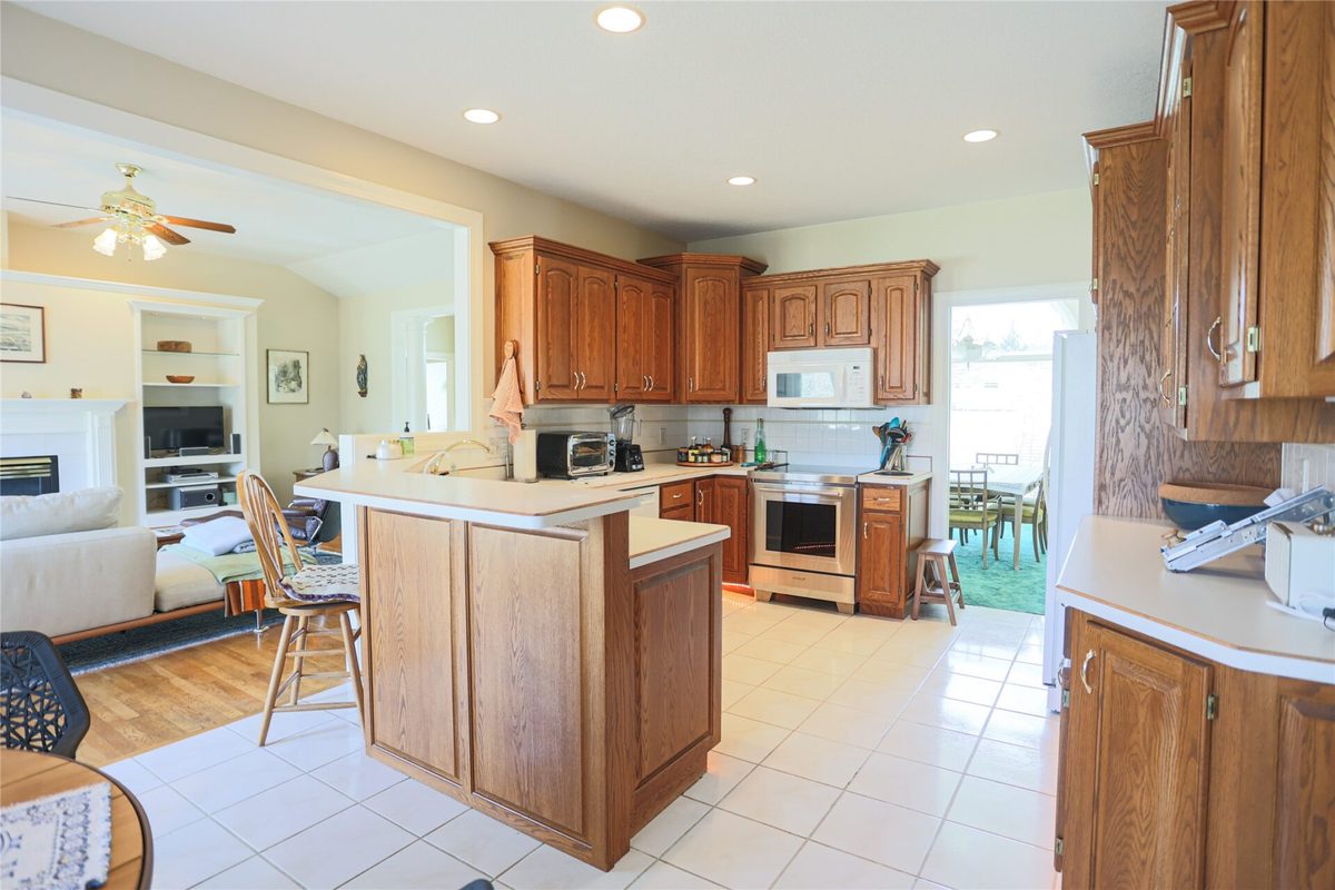 N8889 1031st Street, River Falls, WI