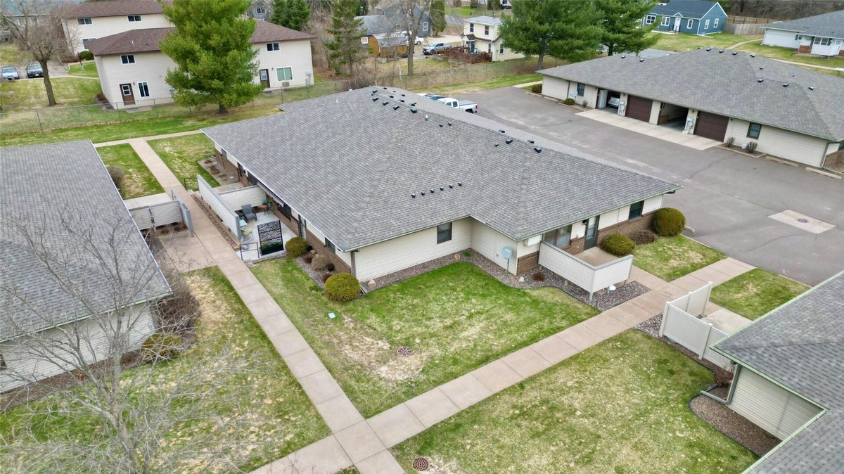 3434 Miller Street Eau Claire WI 54701 — photo 4