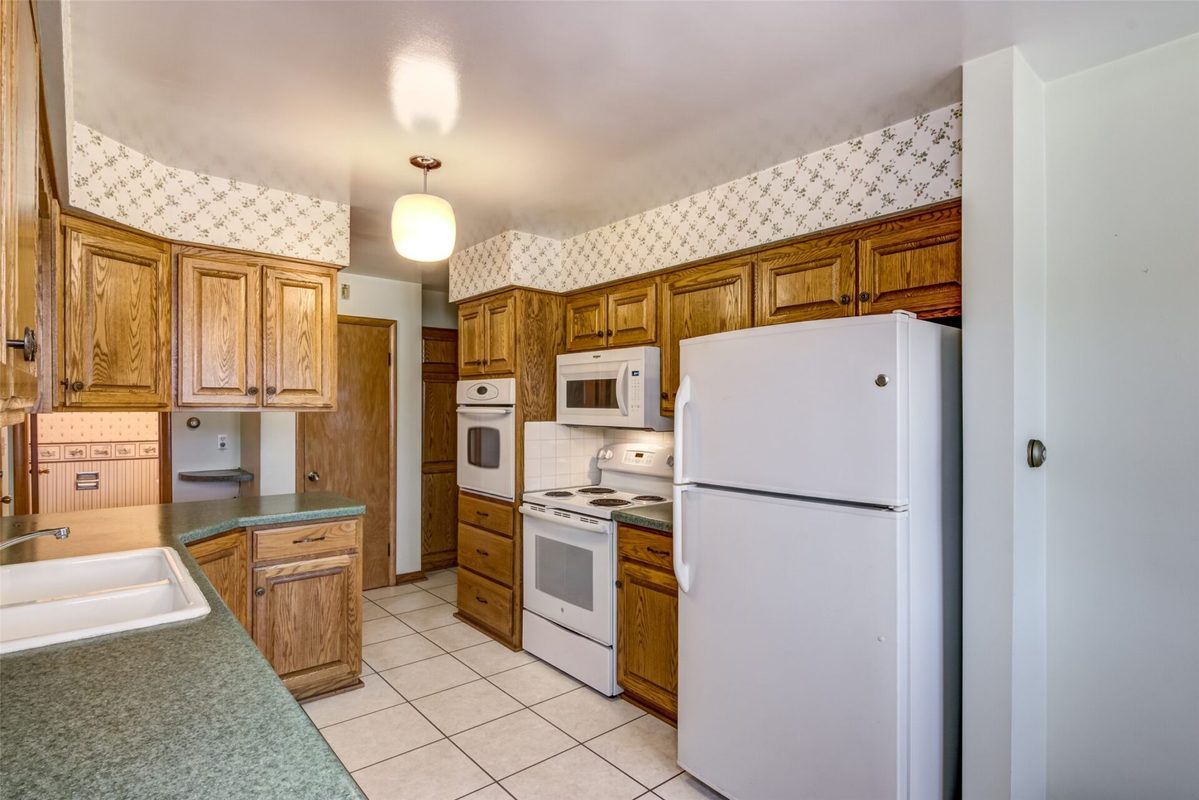 248 Mills Street Cadott WI 54727 — photo 6