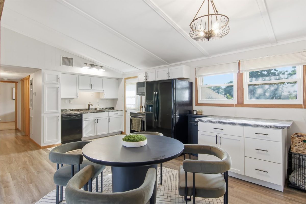 616 Truax Boulevard, Eau Claire WI 54703 - Residential house for sale - MLS #1604241 - image11