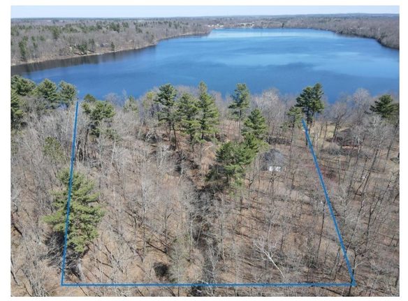 N4385 Red Oak Lane, Stone Lake, WI