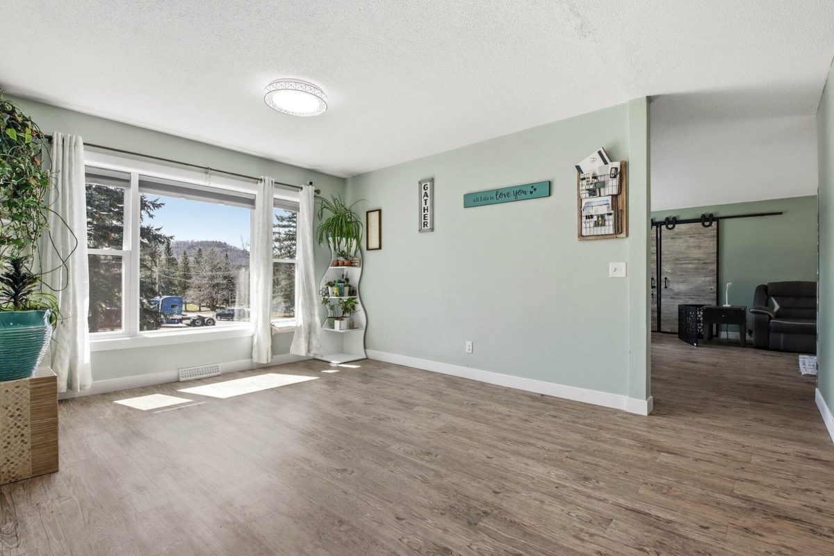 404 Drier Street Durand WI 54736 — photo 8