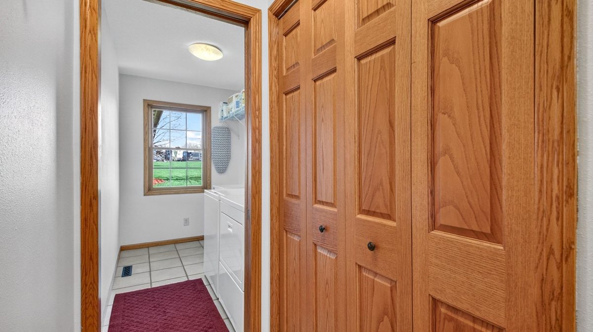 2815 Dairyland Road SE, Menomonie, WI