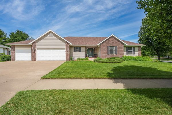 3804 Harvard Lane Eau Claire WI 54701
