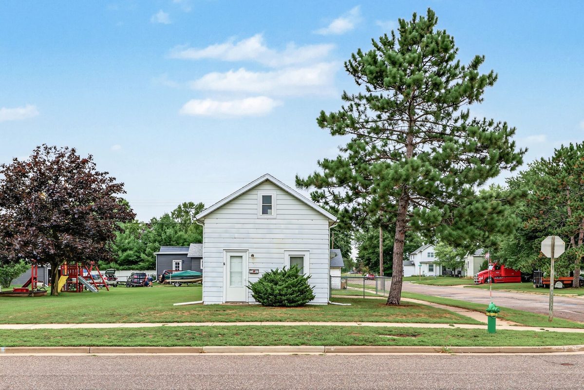 1134 Water St, Chippewa Falls WI 54729 - Residential house for sale - MLS #1604958 - image9