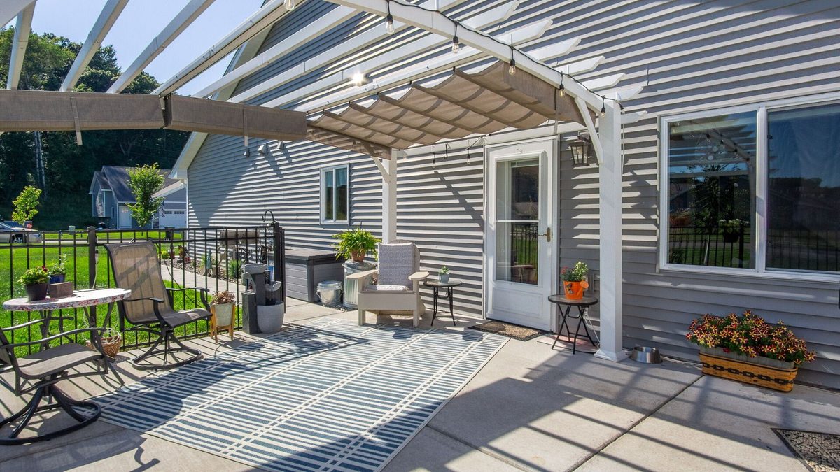 4897 Field Crest Lane, Eau Claire WI 54701 - Residential house for sale - MLS #1603201 - image2