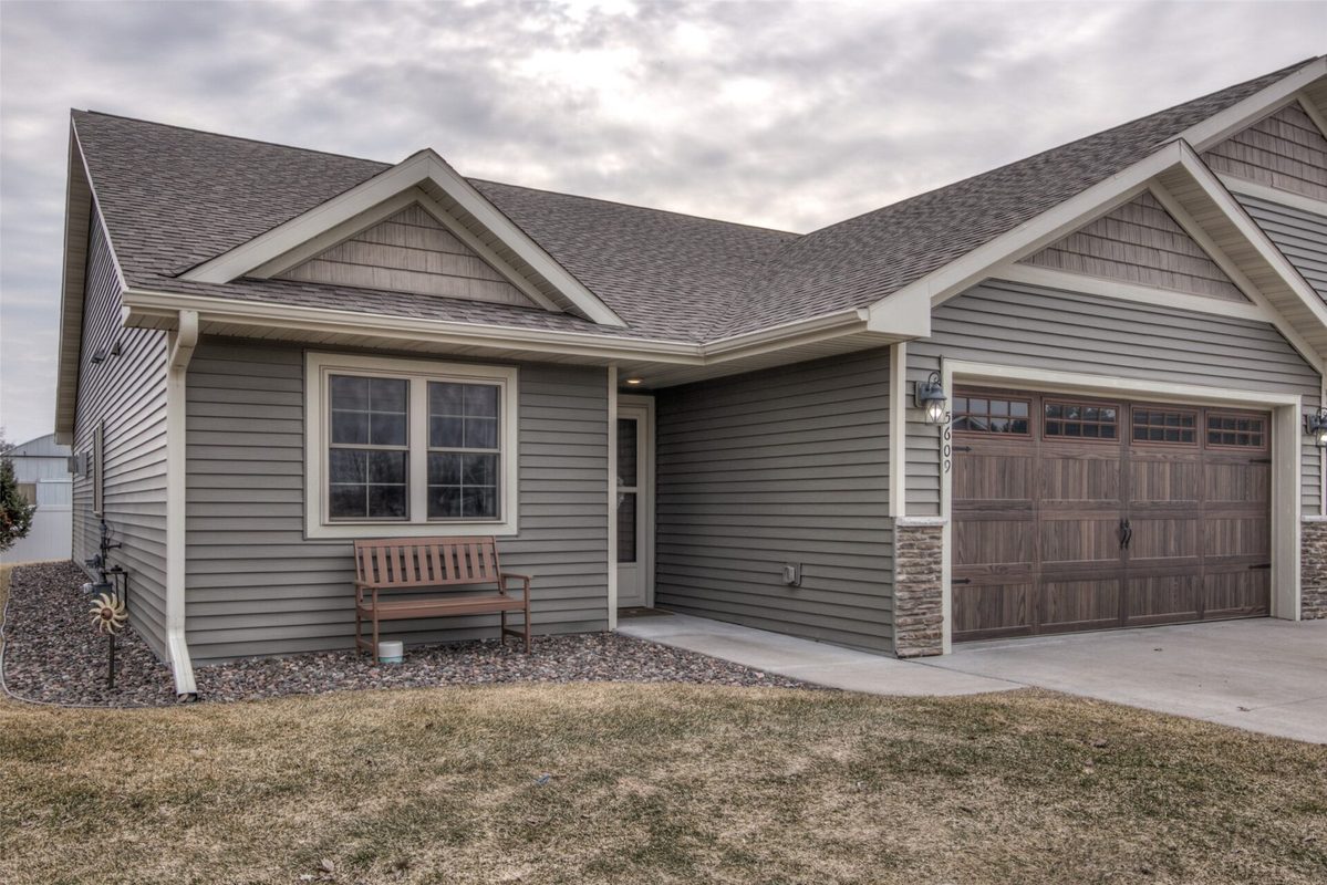 5609 Green Park Drive, Eau Claire, WI — photo 30