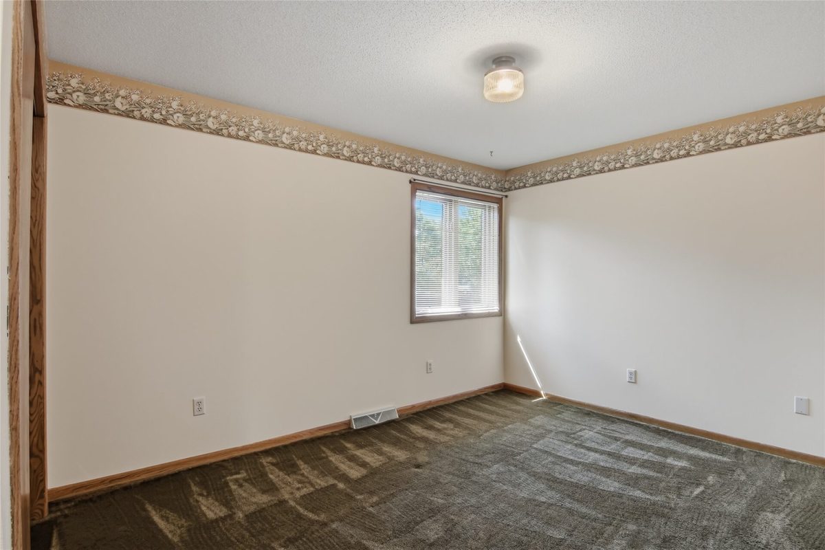 2003 4th Avenue, Menomonie WI 54751 - Residential house for sale - MLS #1602828 - image11