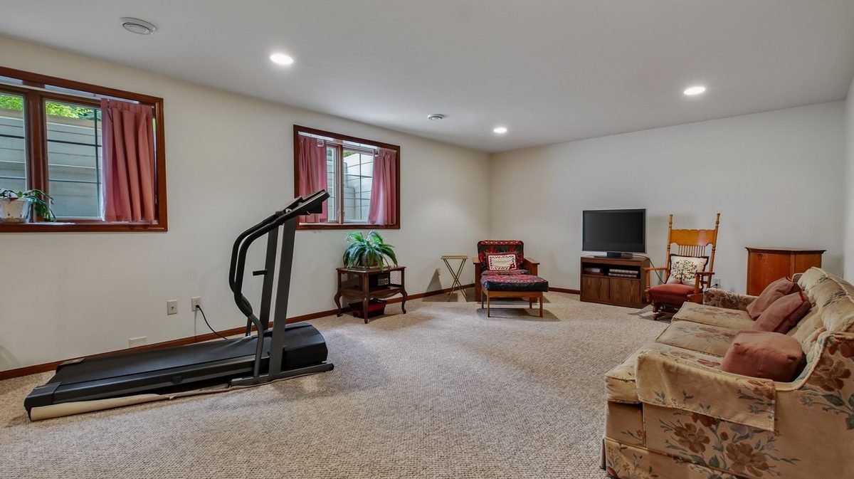 4108 Wild Ridge Court, Eau Claire WI 54703 - Residential house for sale - MLS #1603127 - image19