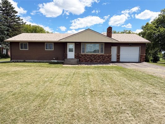 2129 6 1/4 Street Cumberland WI 54829