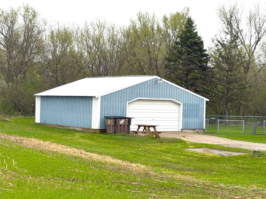 N21091 Hughes Filla Rd Independence WI 54747 — photo 32