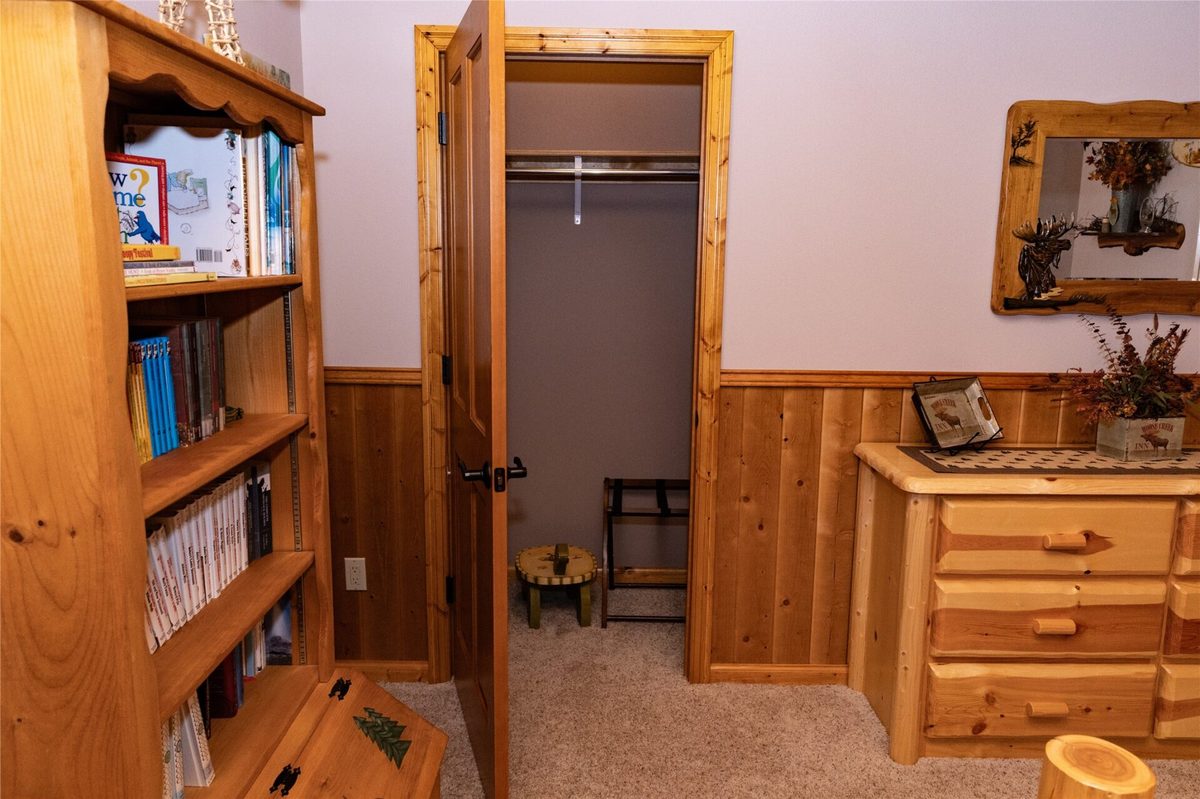 W5405 Park Place, Spooner, WI