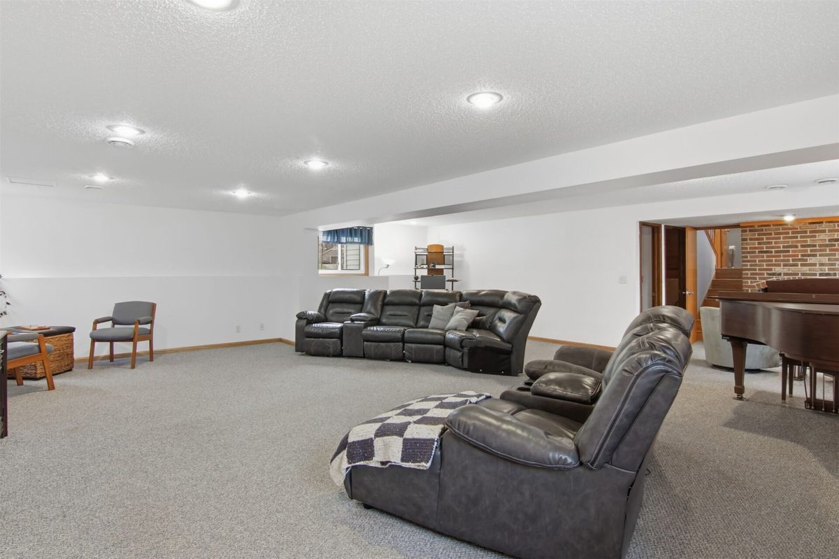 S8280 Lowes Creek Road, Eau Claire WI 54701 - Residential house for sale - MLS #1604237 - image15
