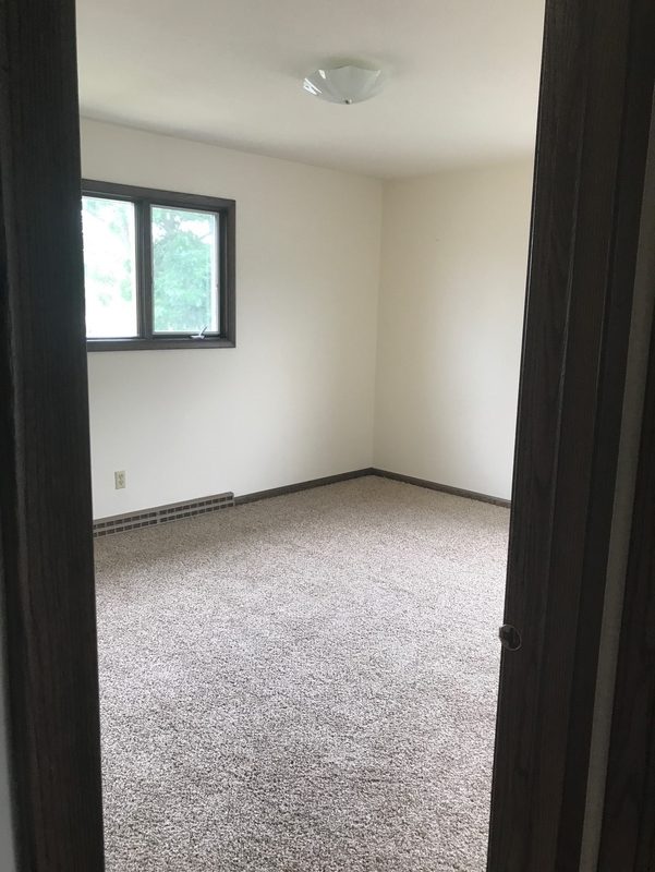 2714 Thomas Drive, Eau Claire WI 54701 - ResidentialIncome house for sale - MLS #1601250 - image8