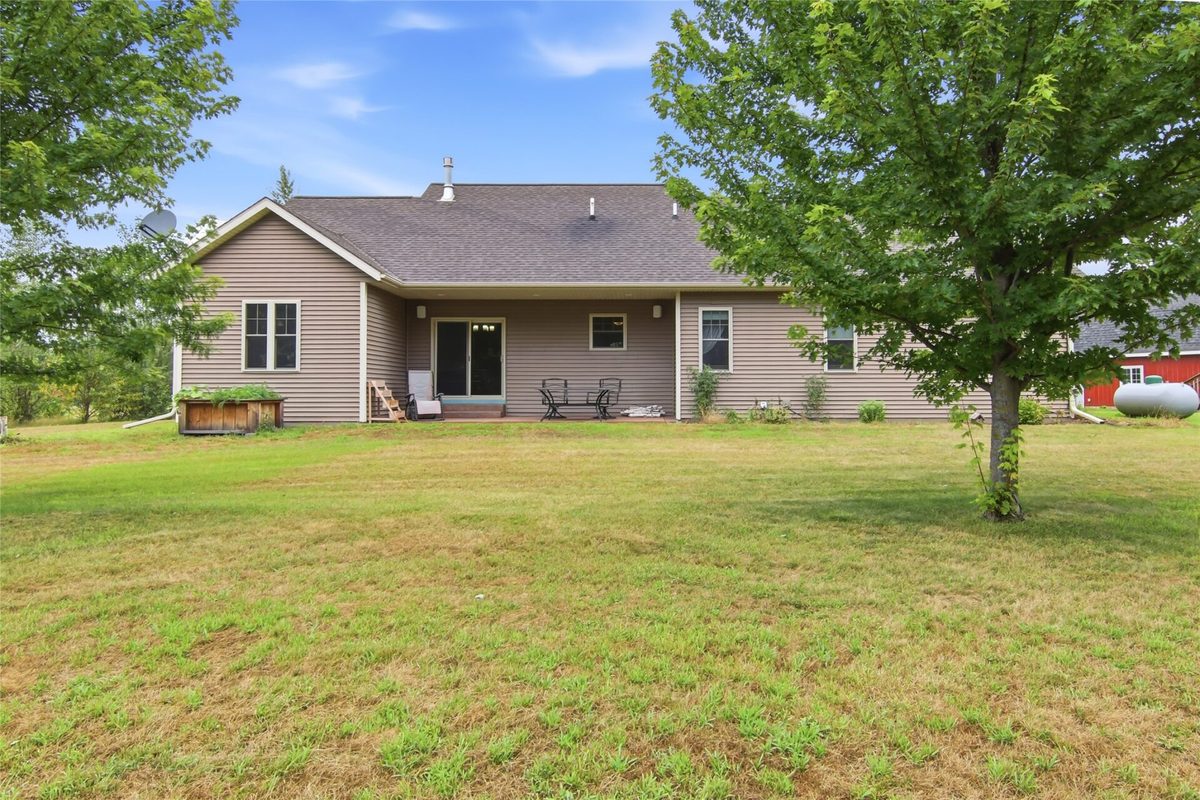 N1833 980th Street, Eau Claire WI 54701 - Residential house for sale - MLS #1603834 - image36