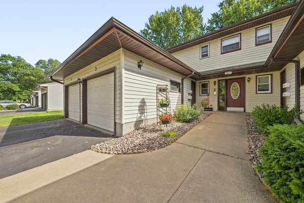 303 Harvest Lane Altoona WI 54720