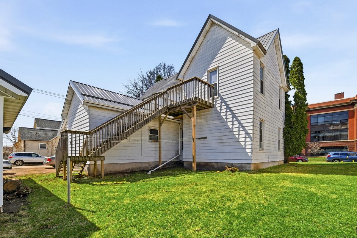 1715 Babcock Street, Eau Claire WI 54703 - ResidentialIncome house for sale - MLS #1600293 - image4