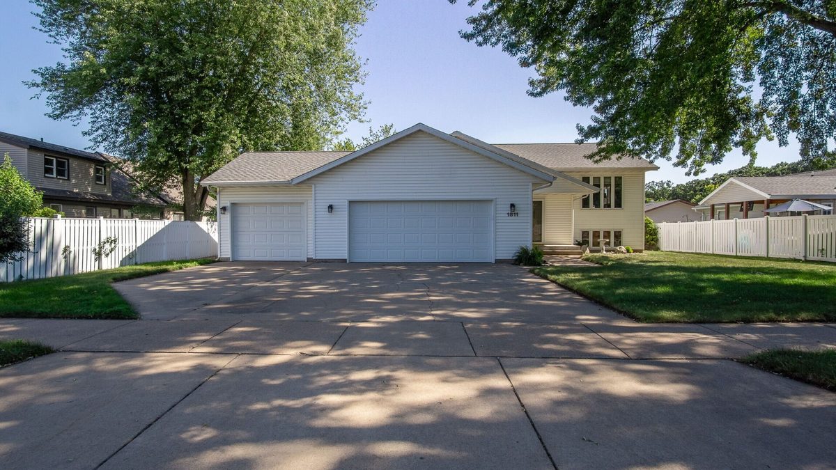1811 Mitscher Avenue, Eau Claire WI 54701 - Residential house for sale - MLS #1603238 - image46