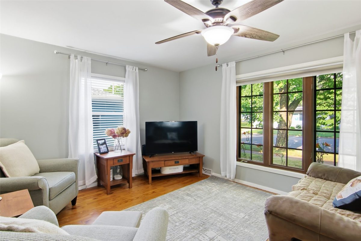 1608 Douglas Street, Menomonie WI 54751 - Residential house for sale - MLS #1603337 - image10