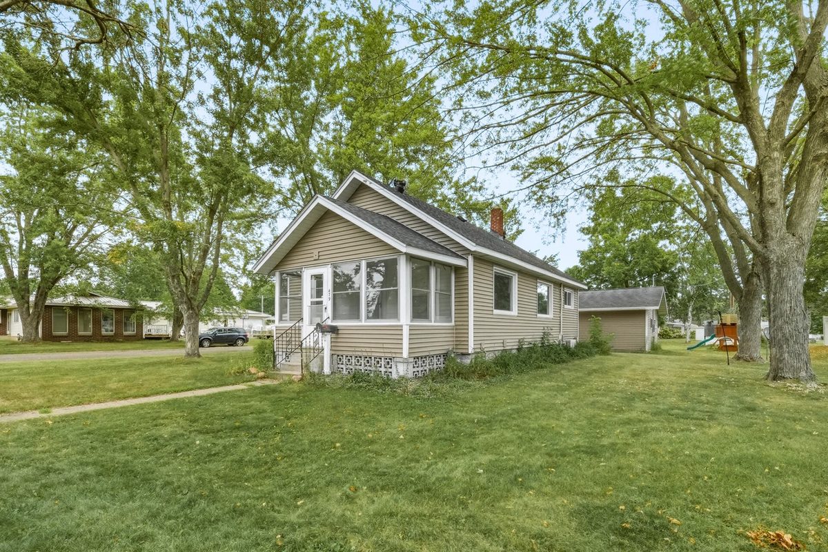 479 Irvine Street, Chippewa Falls WI 54729 - Residential house for sale - MLS #1604358 - image3