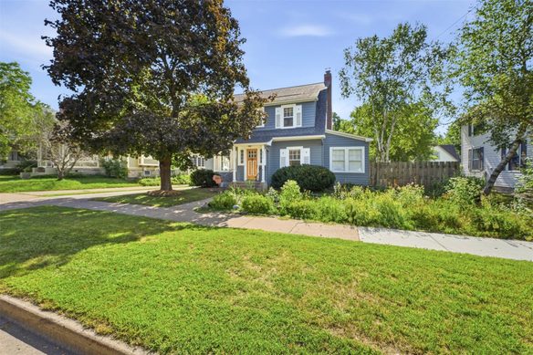 411 Jefferson Street, Eau Claire WI 54701 - Residential house for sale - MLS #1604679 - image1