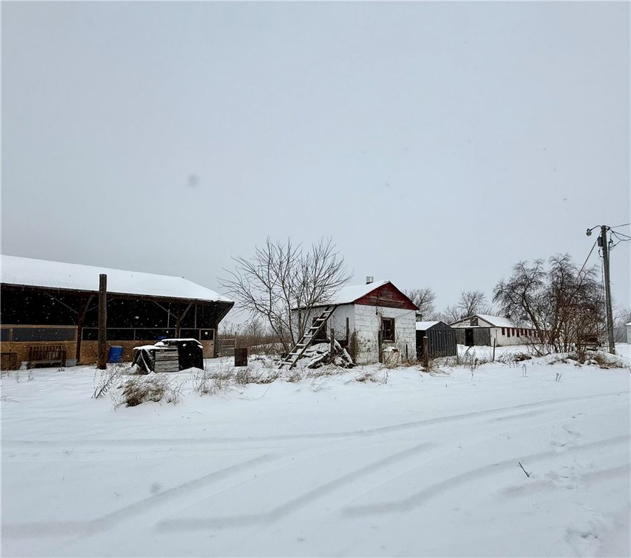 Residential at 7544 Curvue Road, Eau Claire, WI 54703 — photo 5
