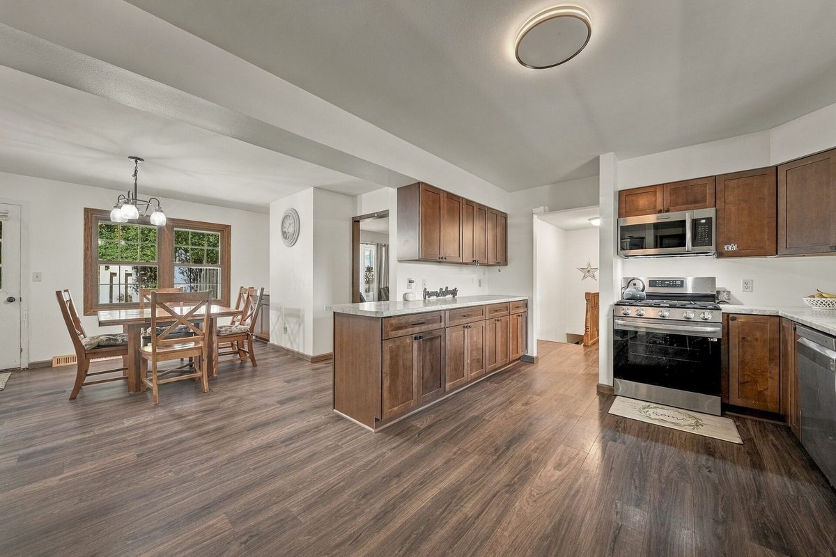 701 Leonard Drive, Eau Claire WI 54703 - Residential house for sale - MLS #1605219 - image11