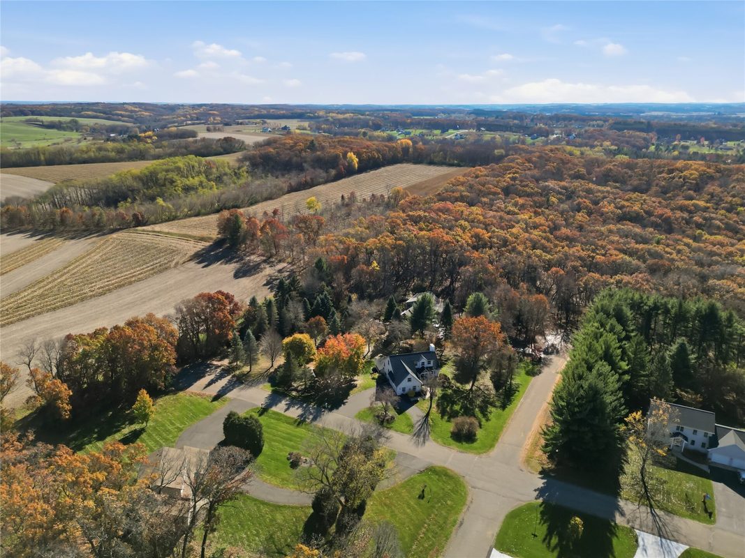 E4520 Woodfield Road, Eau Claire WI 54701 - Residential house for sale - MLS #1606297 - image54