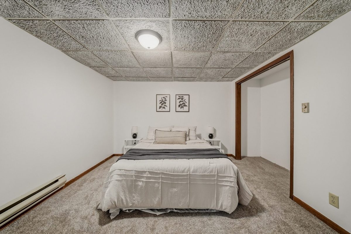 1120 Bauer Avenue, Eau Claire WI 54703 - Residential house for sale - MLS #1603240 - image39