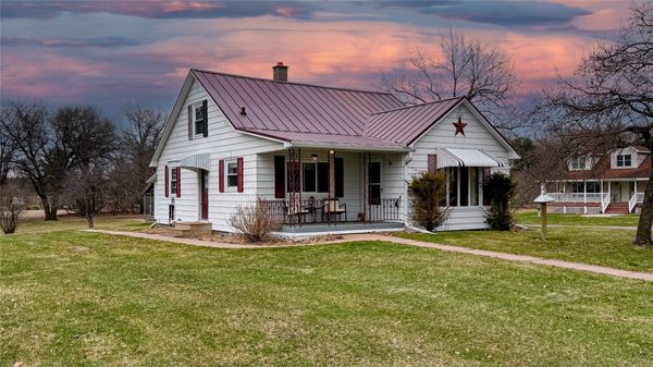 328 3rd Avenue Chippewa Falls WI 54729
