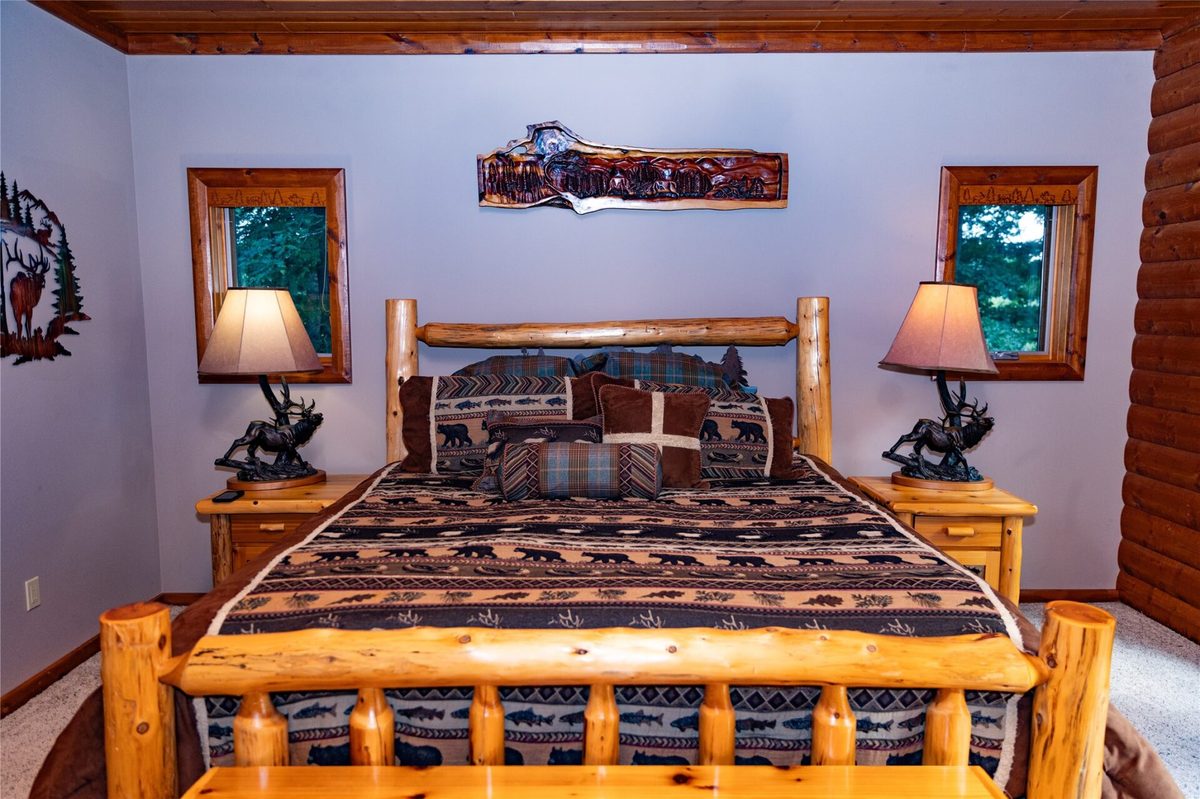 W5405 Park Place, Spooner, WI