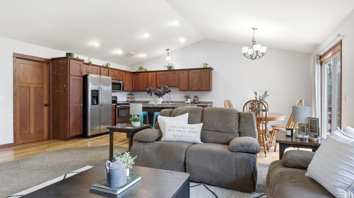 14313 44th Avenue, Chippewa Falls WI 54729 - Residential house for sale - MLS #1600599 - image4