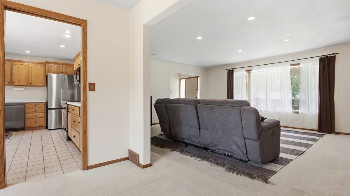 212 Country Club Lane, Altoona WI 54720 - Residential house for sale - MLS #1602805 - image8