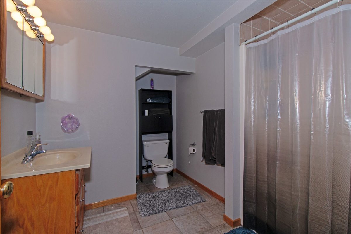 818 Main Street 1 & 2, Eau Claire, WI — photo 15