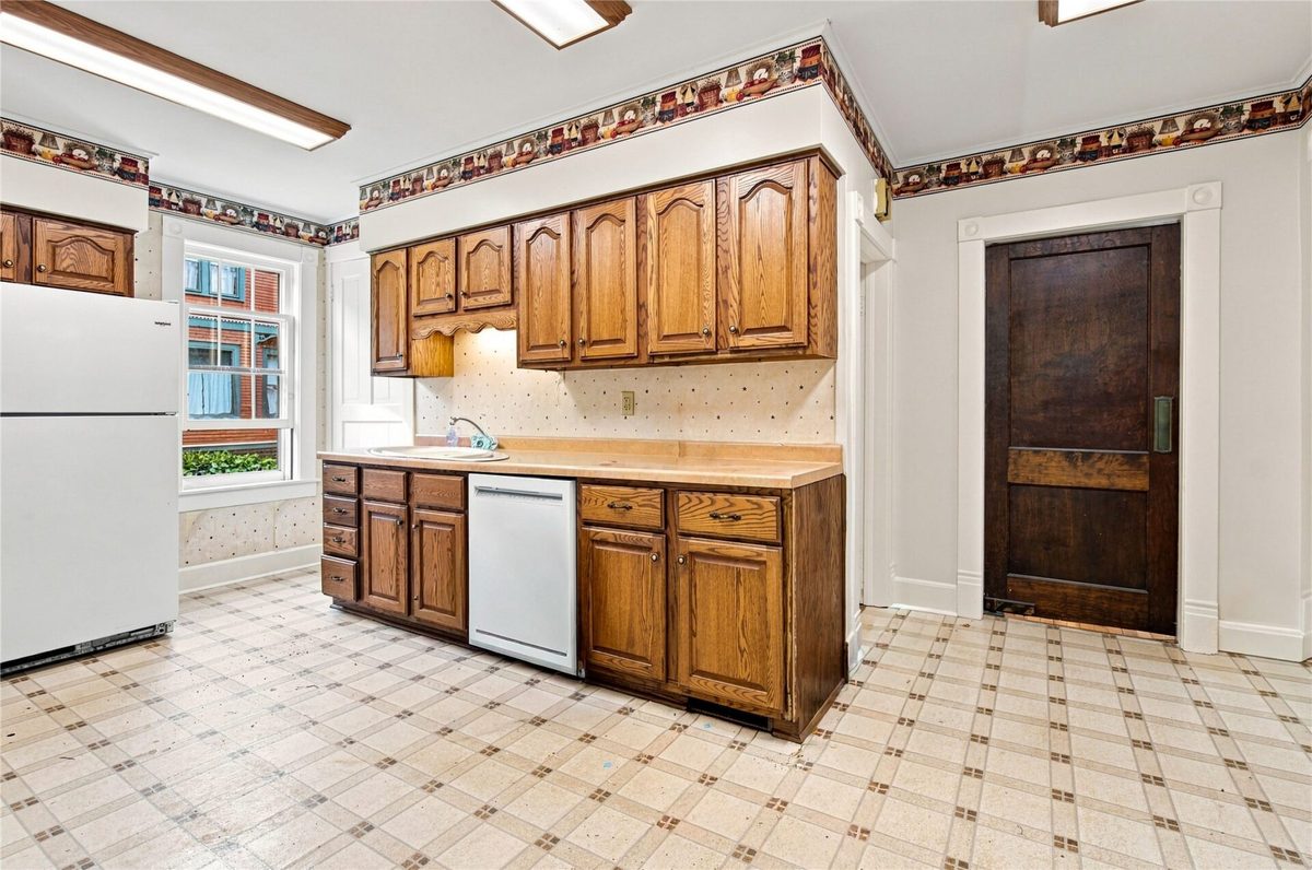 453 Summit Avenue, Eau Claire WI 54701 - Residential house for sale - MLS #1604105 - image12
