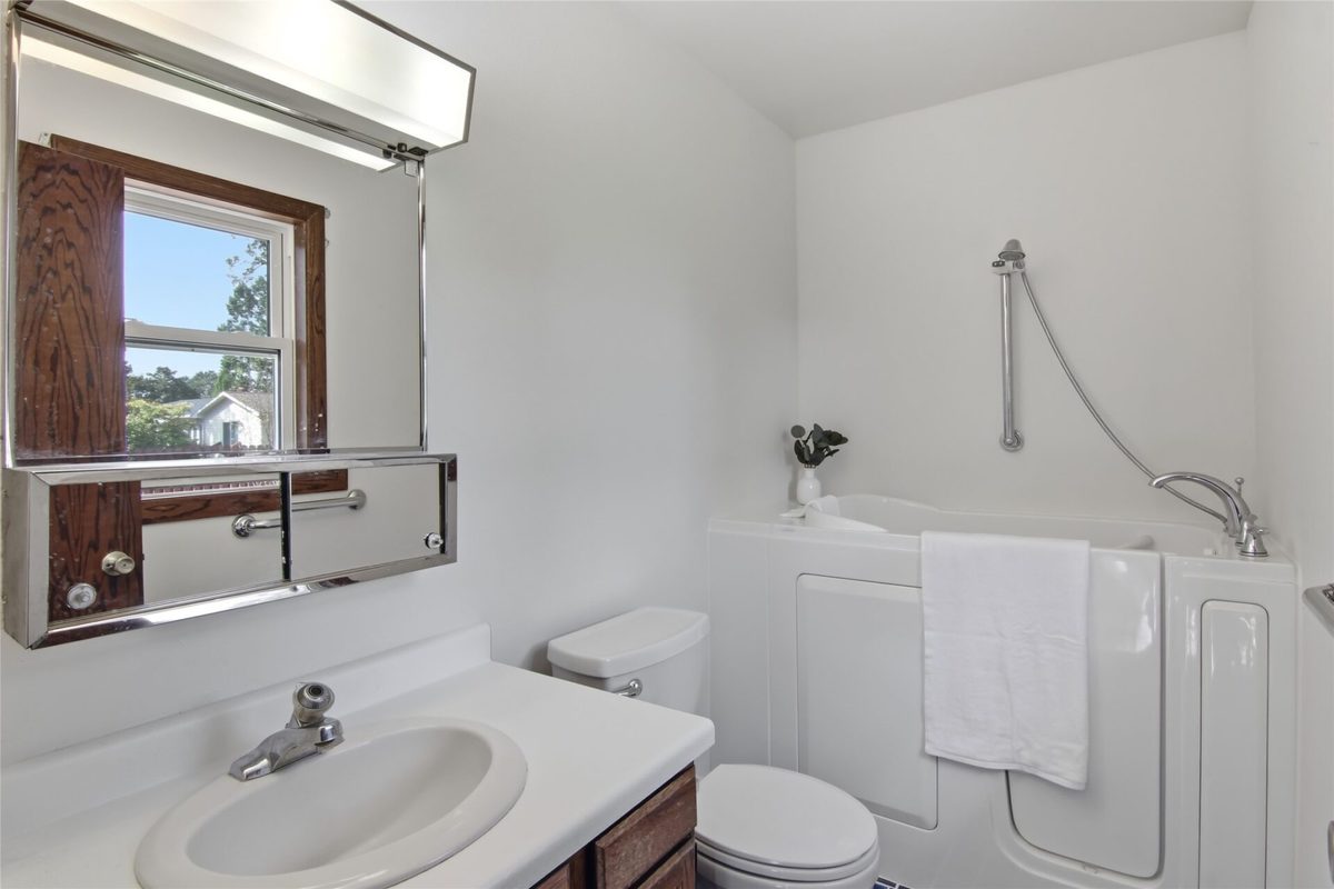 1815 Frisbie Lane, Eau Claire WI 54703 - Residential house for sale - MLS #1604626 - image22
